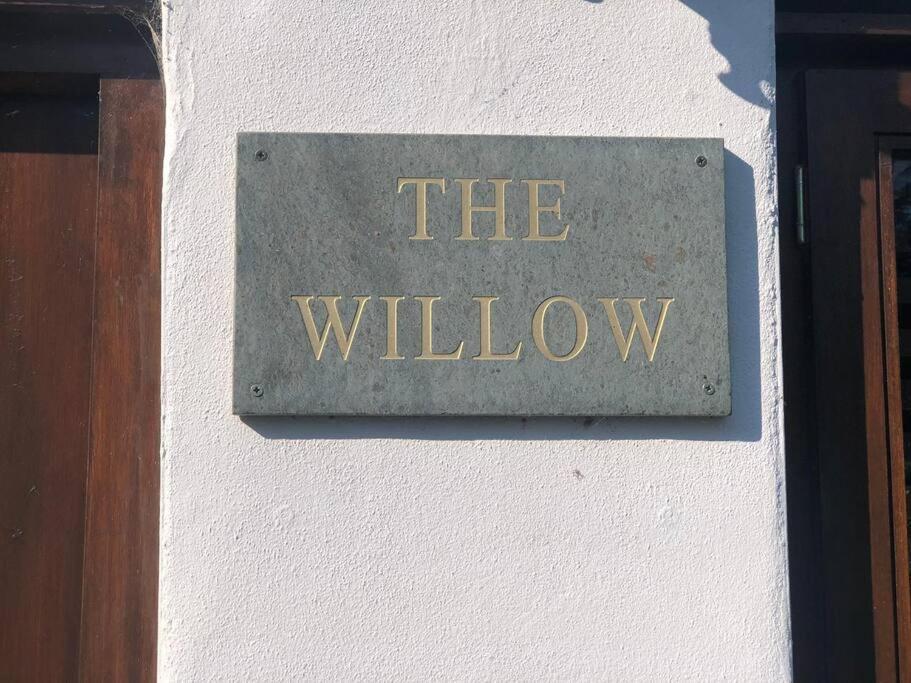 The Willow Denstone ภายนอก รูปภาพ