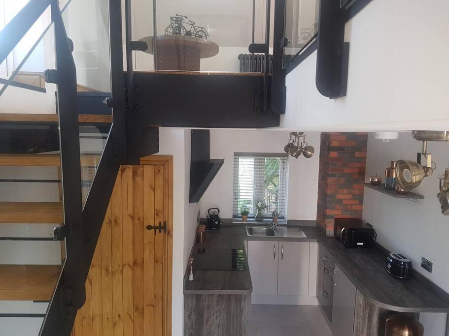 The Willow Denstone ภายนอก รูปภาพ