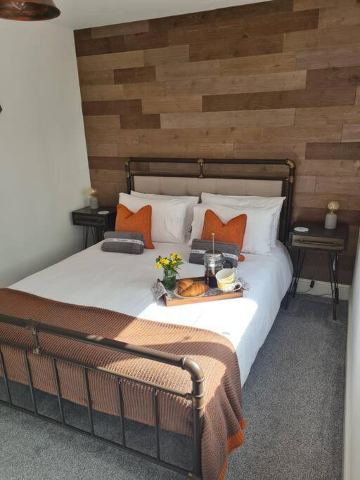 The Willow Denstone ภายนอก รูปภาพ