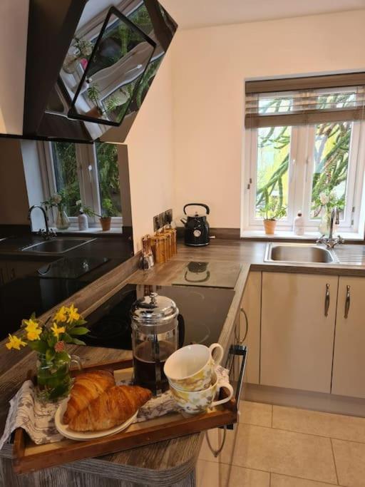 The Willow Denstone ภายนอก รูปภาพ